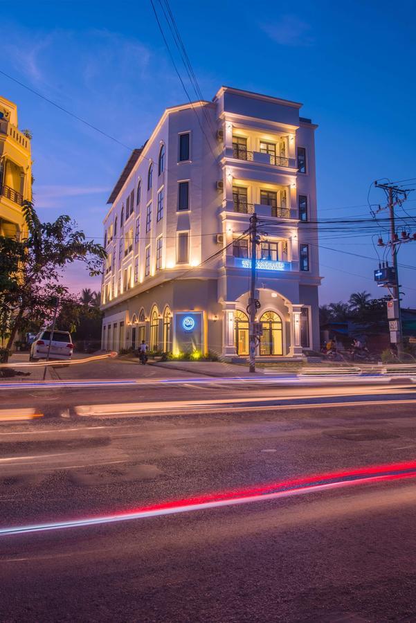 Sky Palace Boutique Hotel バッタンバン エクステリア 写真