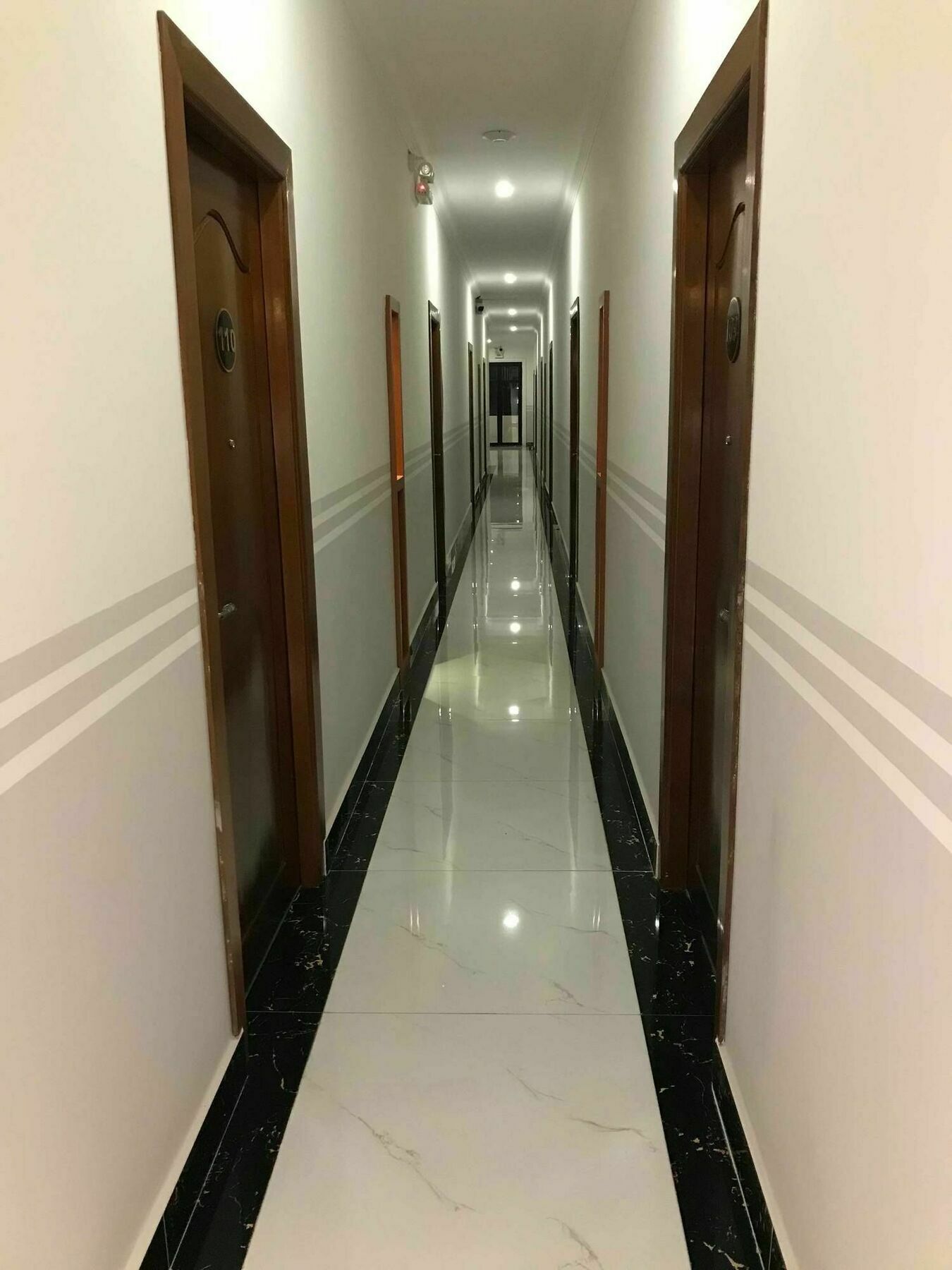 Sky Palace Boutique Hotel バッタンバン エクステリア 写真