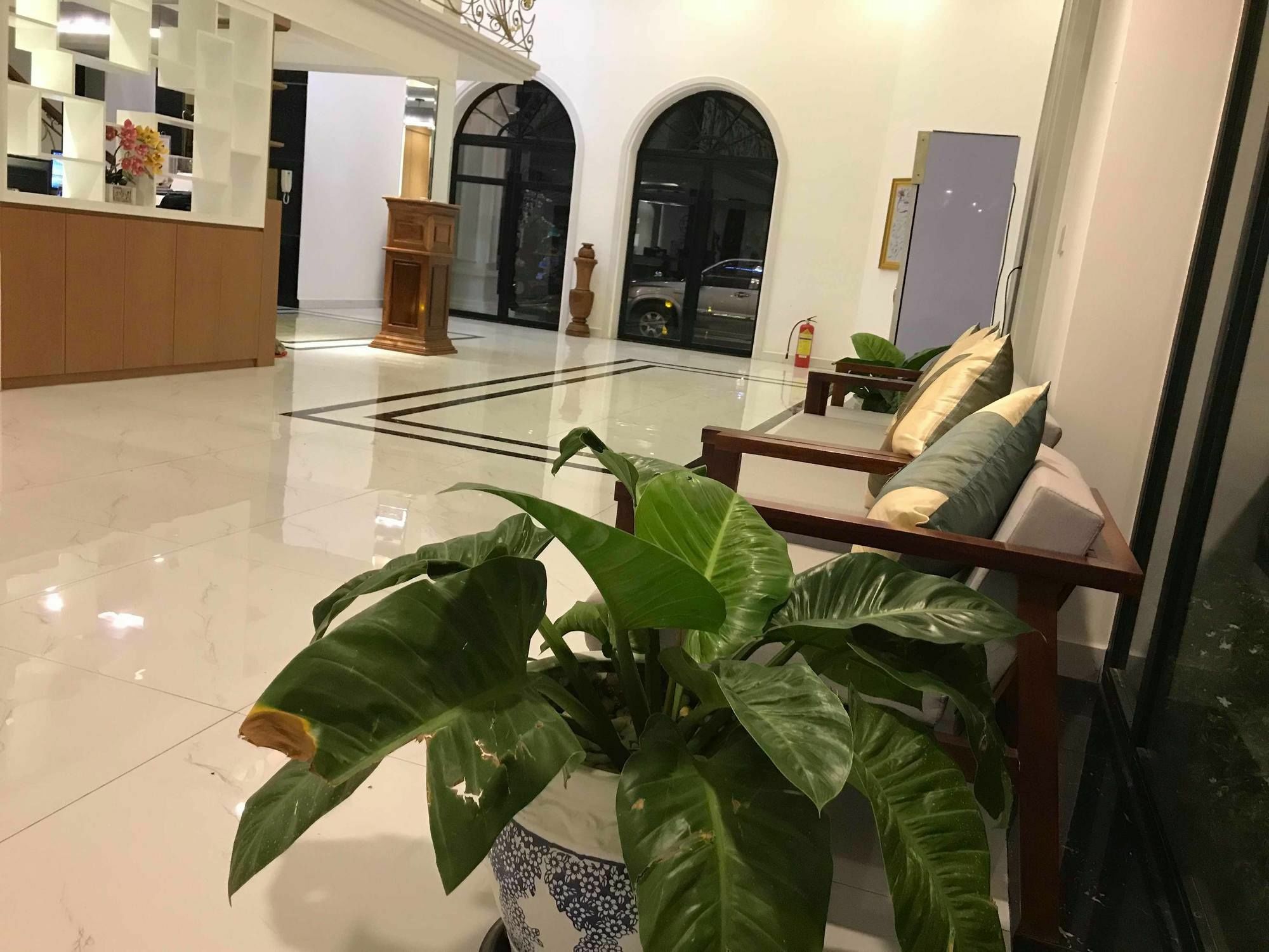 Sky Palace Boutique Hotel バッタンバン エクステリア 写真